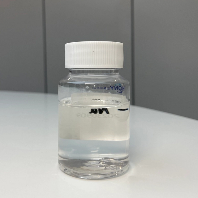 Hervorragende Reinigungswirkung: Natriumlaureth-6-Carboxylat. Farblose bis hellgelbe Flüssigkeit