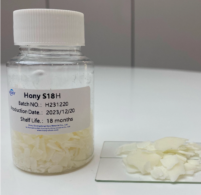 Wie kann ein kationischer Conditioner die antistatische und weichmachende Wirkung kontrollieren?